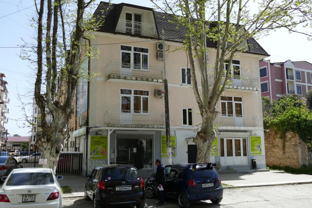 Apartments Na Beregu Сухуми Екстериор снимка