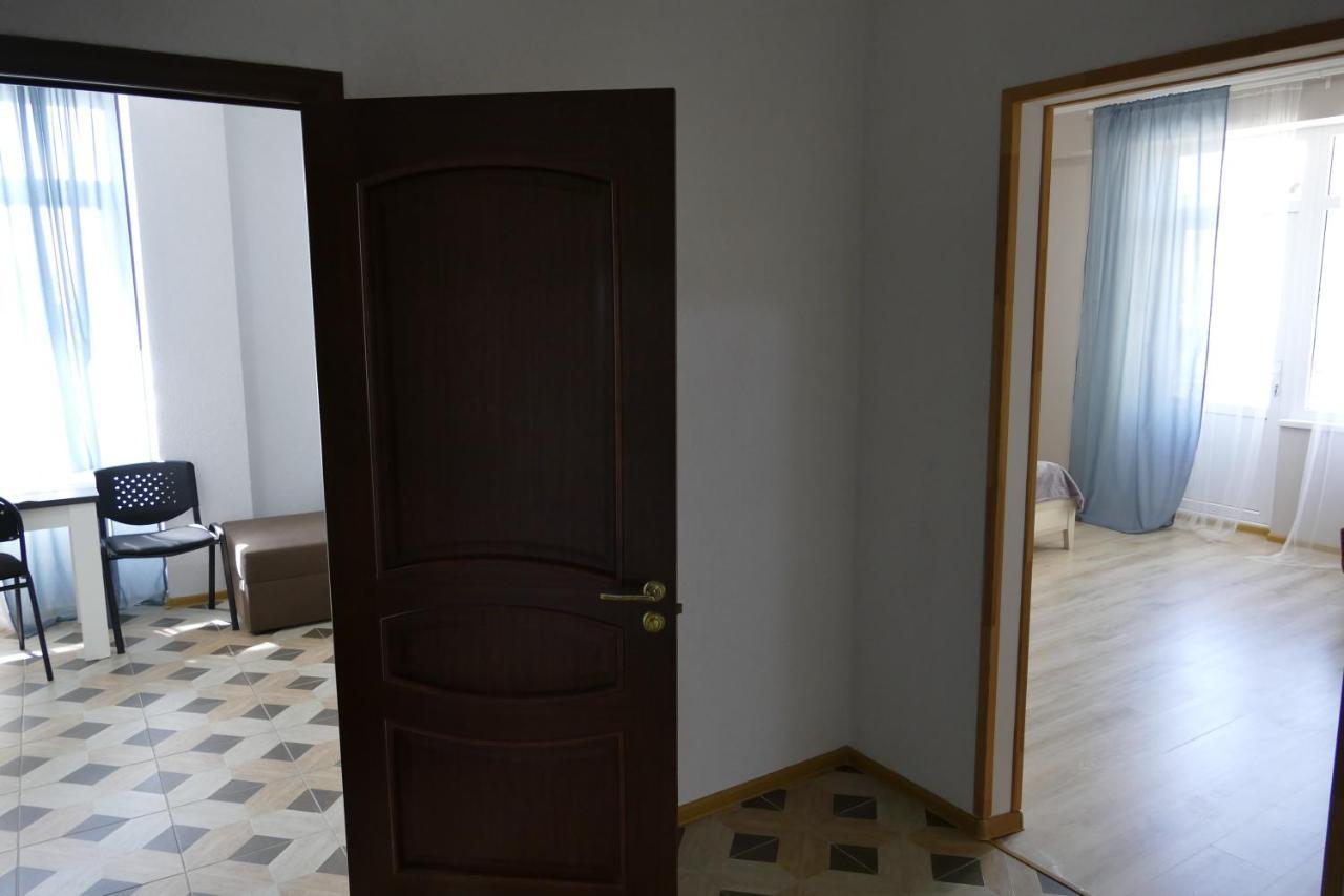 Apartments Na Beregu Сухуми Екстериор снимка