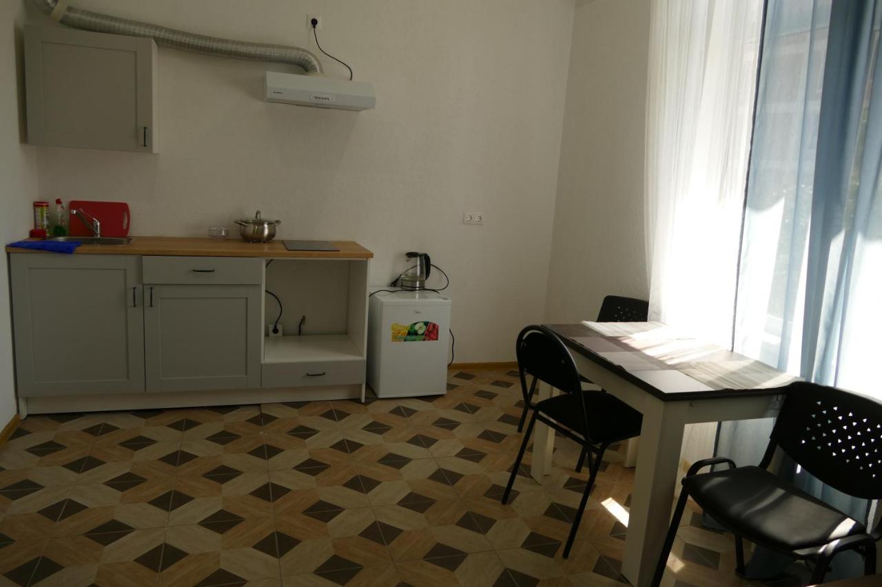 Apartments Na Beregu Сухуми Екстериор снимка