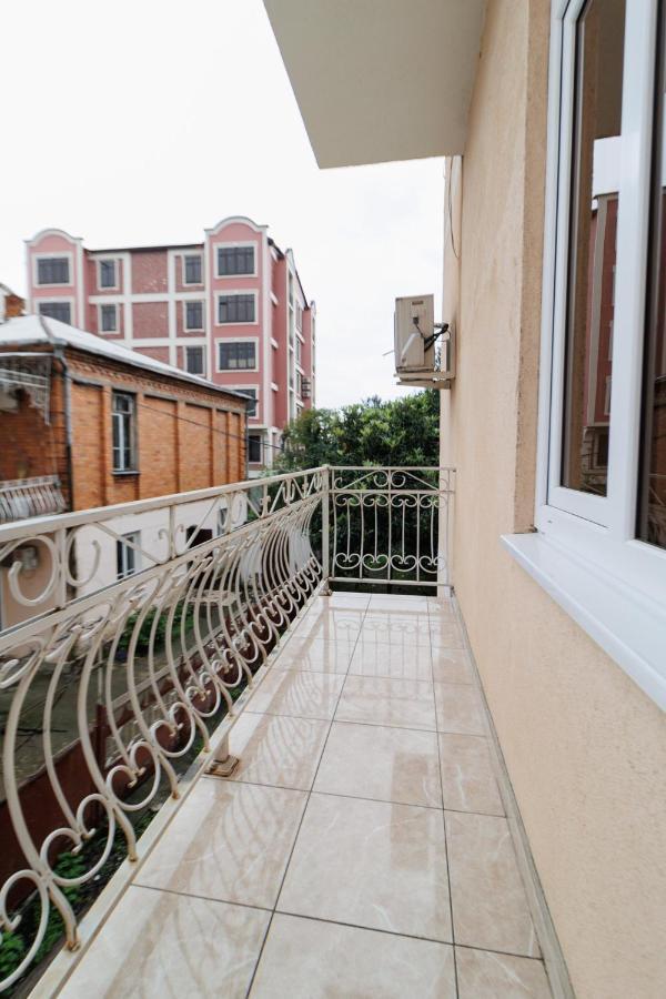 Apartments Na Beregu Сухуми Екстериор снимка