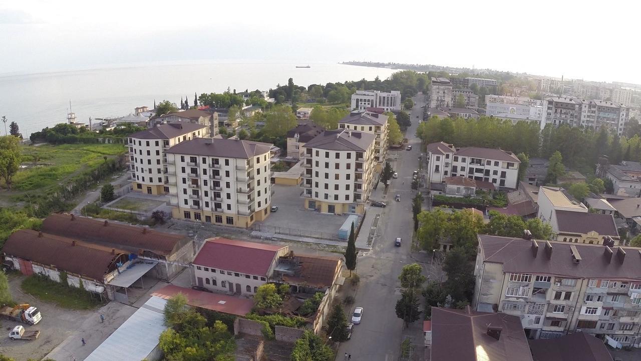 Apartments Na Beregu Сухуми Екстериор снимка